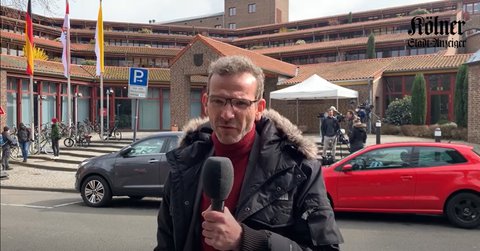 KStA-Chefreporter Joachim Frank am Kölner Maternushaus nach der Vorstellung des jüngsten Missbrauchsgutachtens.